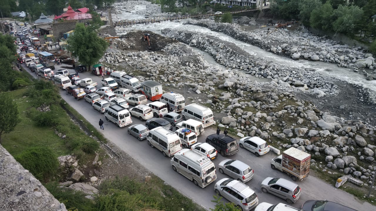 Manali Forced to Bring New Traffic Intend to Battle Massive Tourist Rush