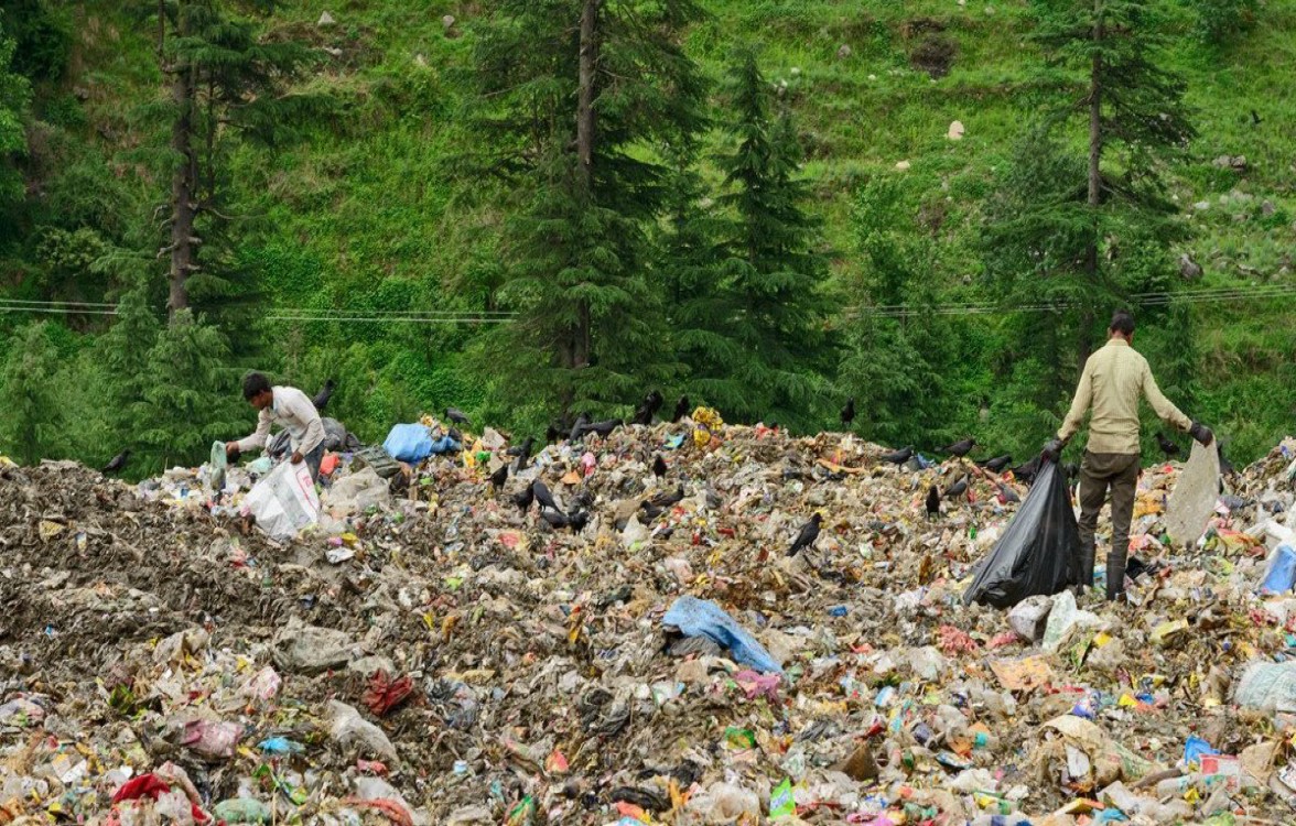 Tourists Leave 2,000 Tonnes Garbage in Manali in Two Months